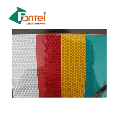 أعلام لامبوست عاكس فليكس بانر 1X1m 350gsm للإعلان